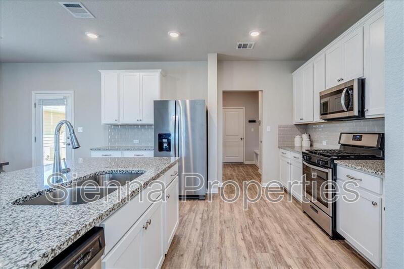 Dripping Springs: Big Sky Ranch: 3 BD 2.5 BA Home for Rent property image