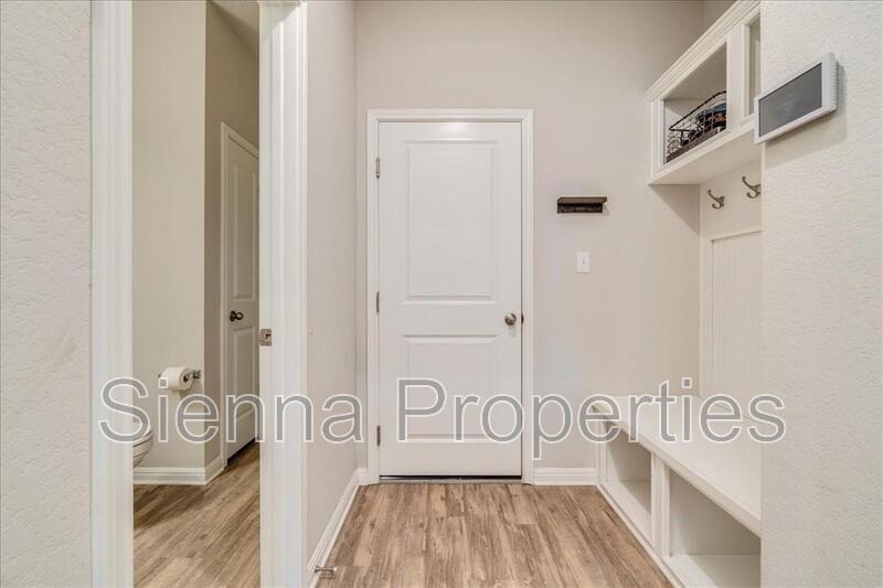 Dripping Springs: Big Sky Ranch: 3 BD 2.5 BA Home for Rent property image