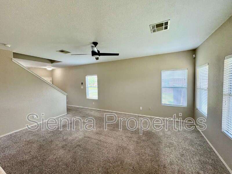 Leander: Old Town Village property image