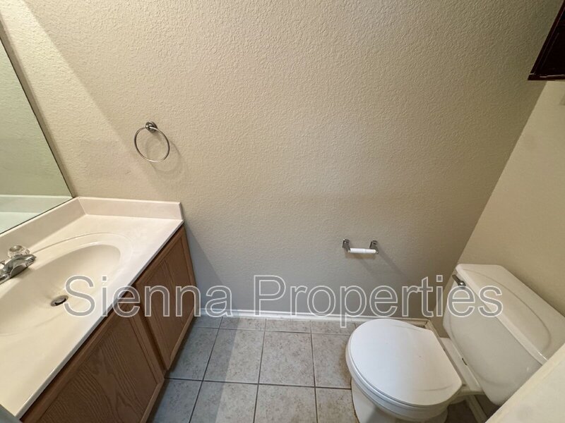 Leander: Old Town Village property image