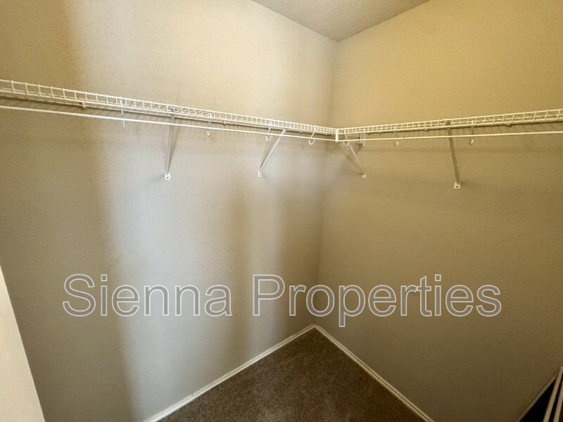 Leander: Old Town Village property image