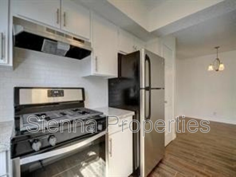 South Austin: Updated 2BD 2BA Duplex for Lease property image