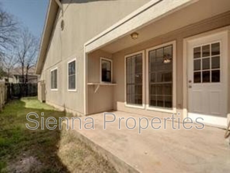 South Austin: Updated 2BD 2BA Duplex for Lease property image