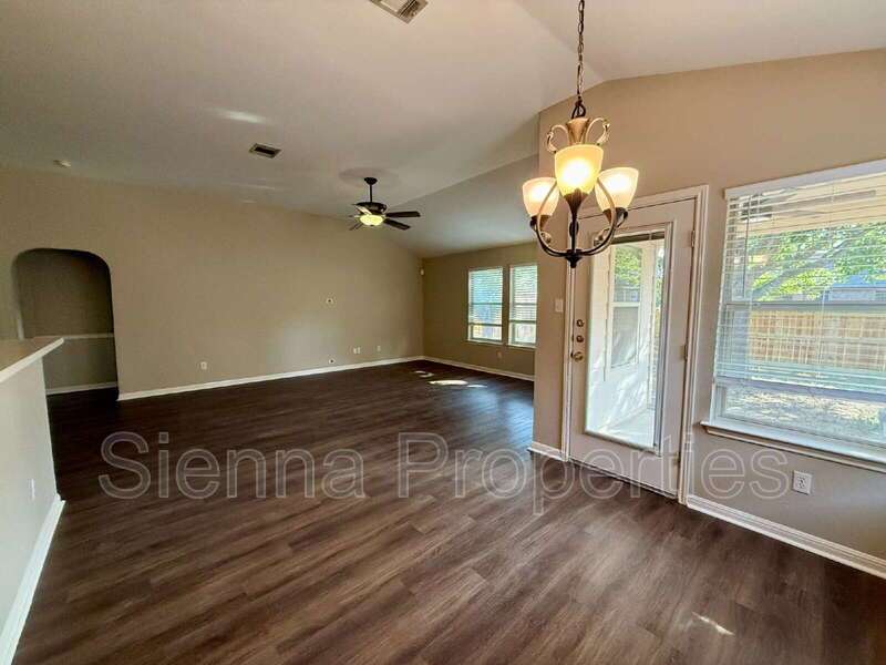 Buda: Whispering Hollow property image