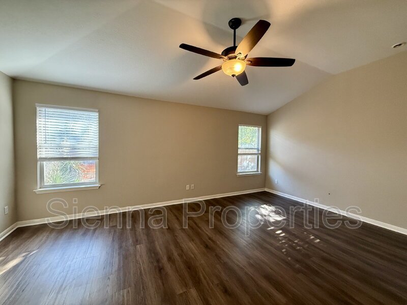 Buda: Whispering Hollow property image