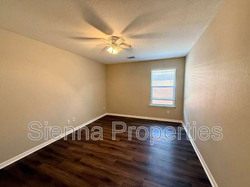 Buda: Whispering Hollow property image