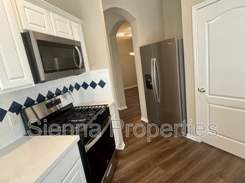 Round Rock: Recently Updated 3BD 2BA Home for Lease property image
