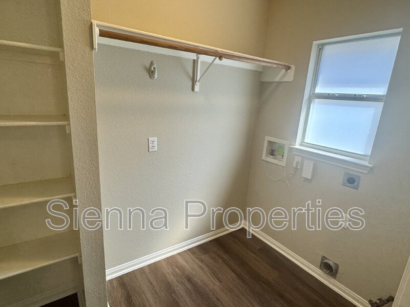 Round Rock: Recently Updated 3BD 2BA Home for Lease property image