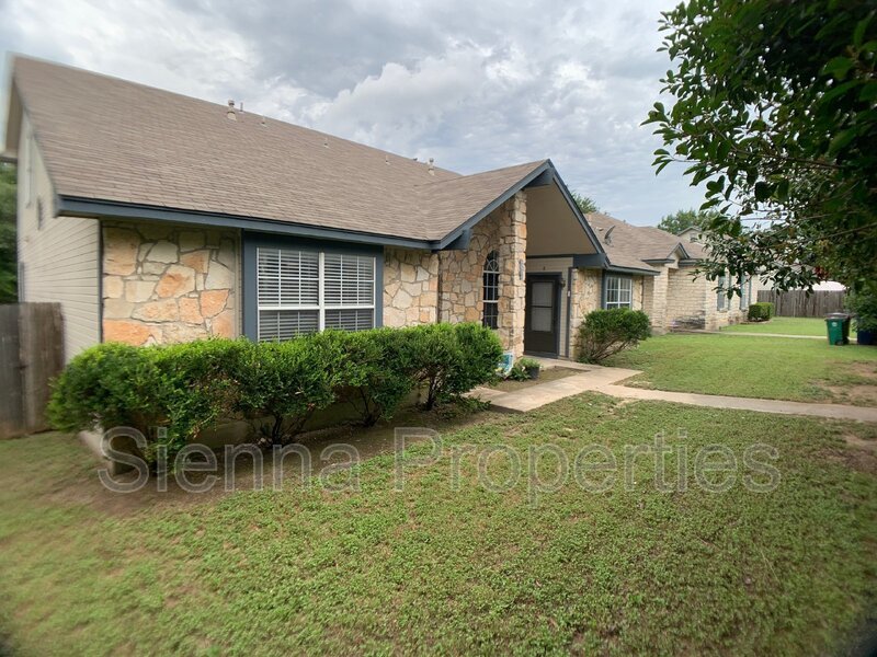 South Austin: Updated 2BD 2BA Duplex for Lease property image