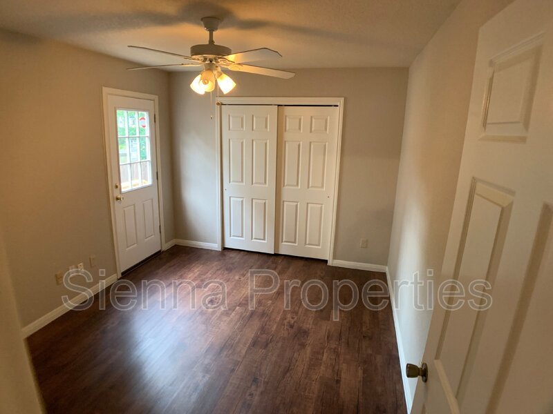South Austin: Updated 2BD 2BA Duplex for Lease property image