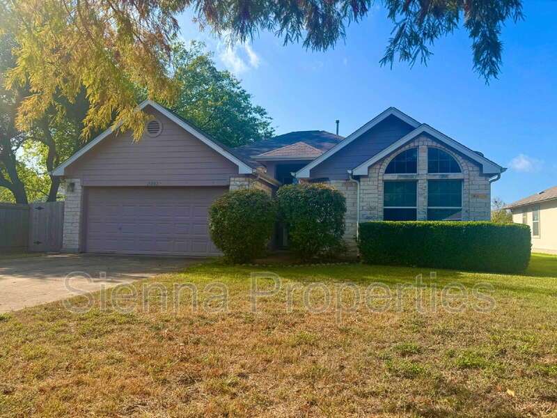 Pflugerville: 4BD 2BA Home for Rent: Giant Yard! property image