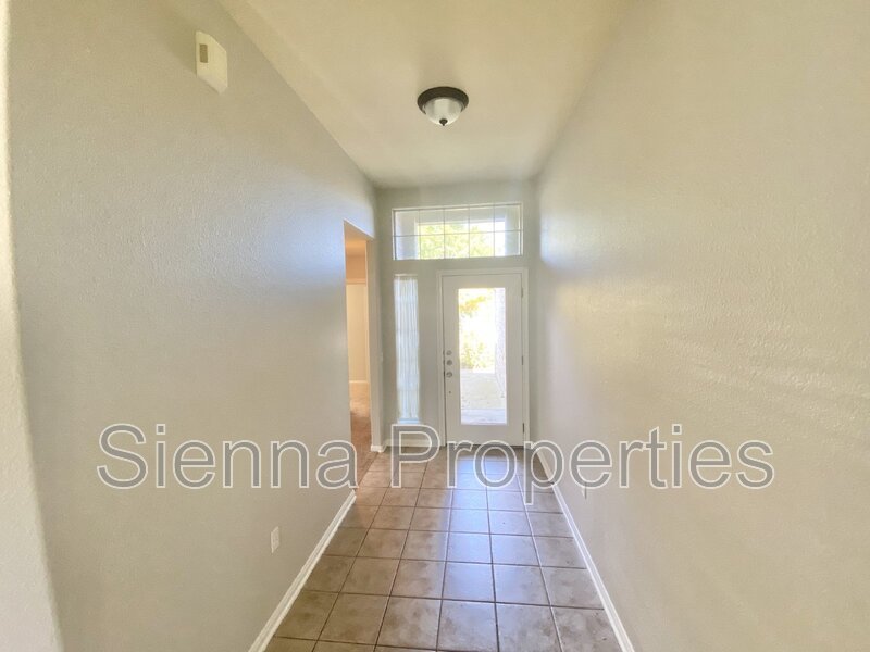 Pflugerville: 4BD 2BA Home for Rent: Giant Yard! property image