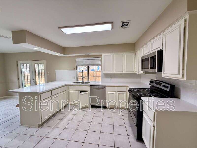 One story updated home! property image