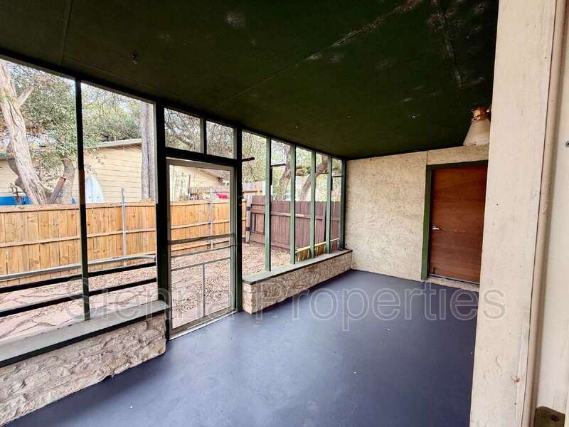 One story updated home! property image