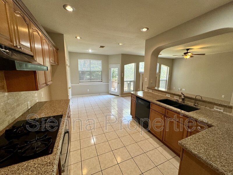 Cedar Park: Buttercup Creek: 4BD 3BA House for Lease property image