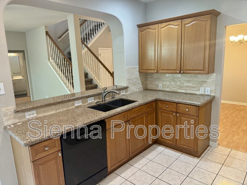 Cedar Park: Buttercup Creek: 4BD 3BA House for Lease property image