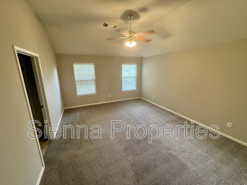 Cedar Park: Buttercup Creek: 4BD 3BA House for Lease property image