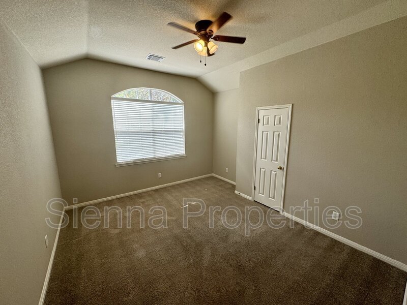 Cedar Park: Buttercup Creek: 4BD 3BA House for Lease property image