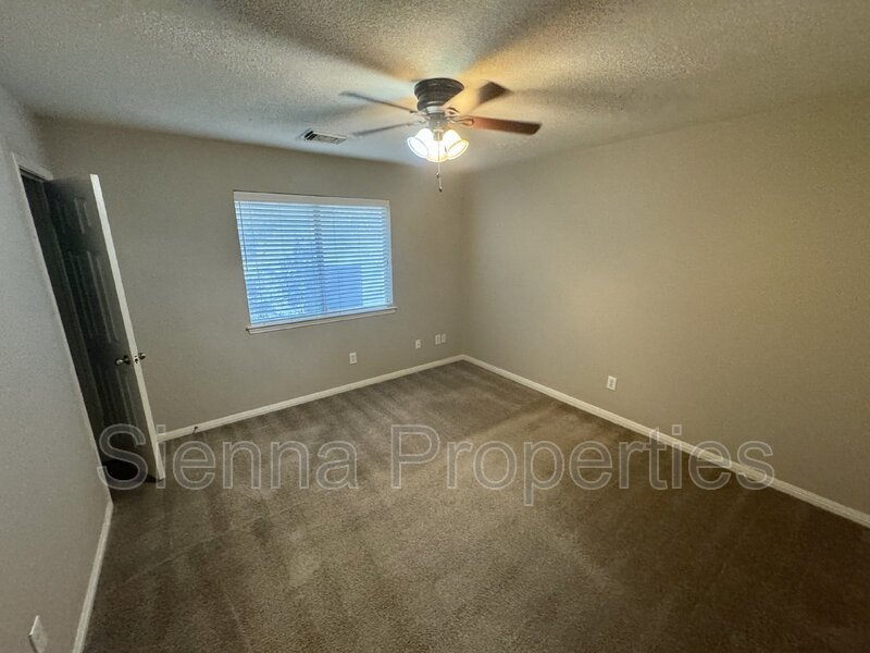 Cedar Park: Buttercup Creek: 4BD 3BA House for Lease property image