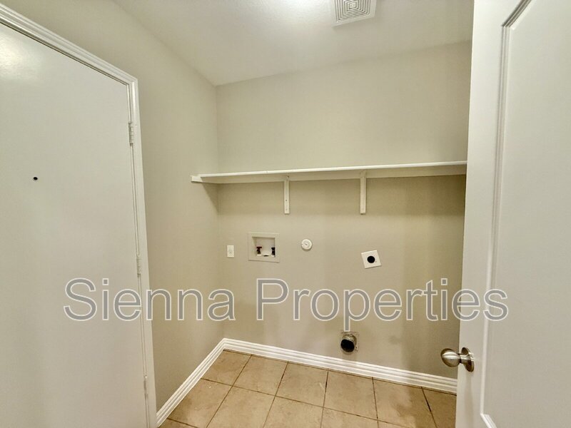 Buda: Garlic Creek: 3BD 2BA Home for Rent property image