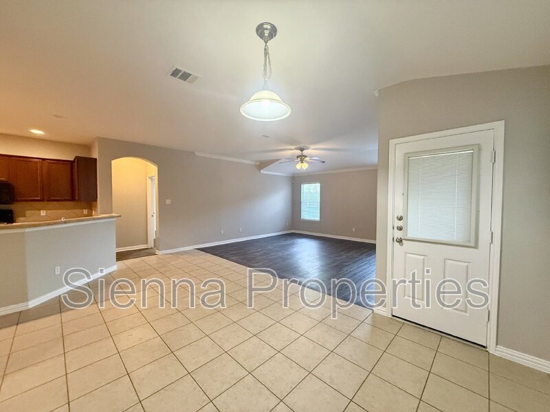 Buda: Garlic Creek: 3BD 2BA Home for Rent property image