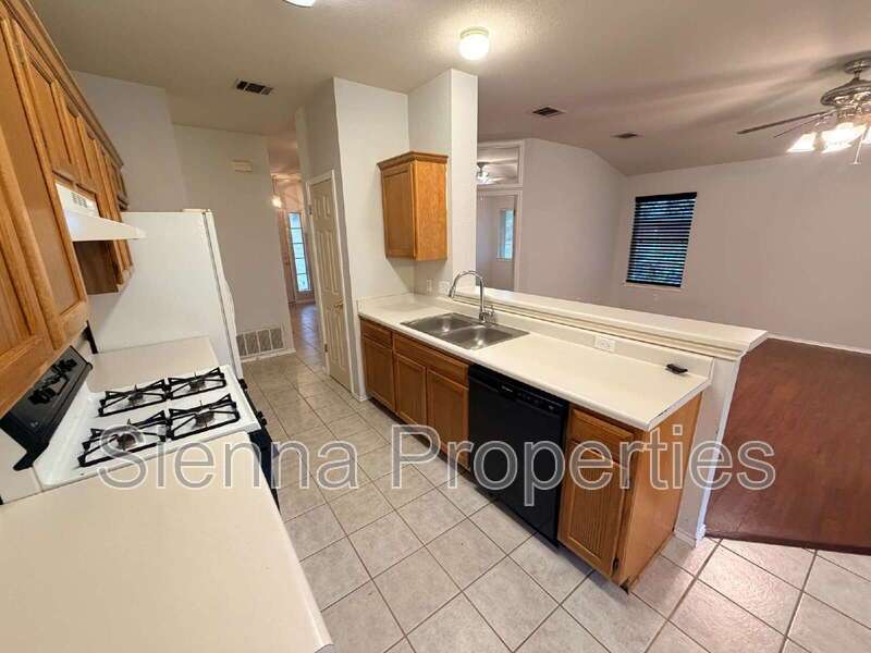 Cedar Park: Crossing at Carriage Hills property image