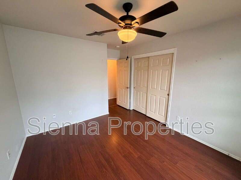 Cedar Park: Crossing at Carriage Hills property image