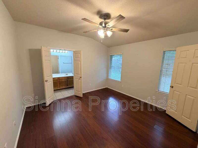Cedar Park: Crossing at Carriage Hills property image