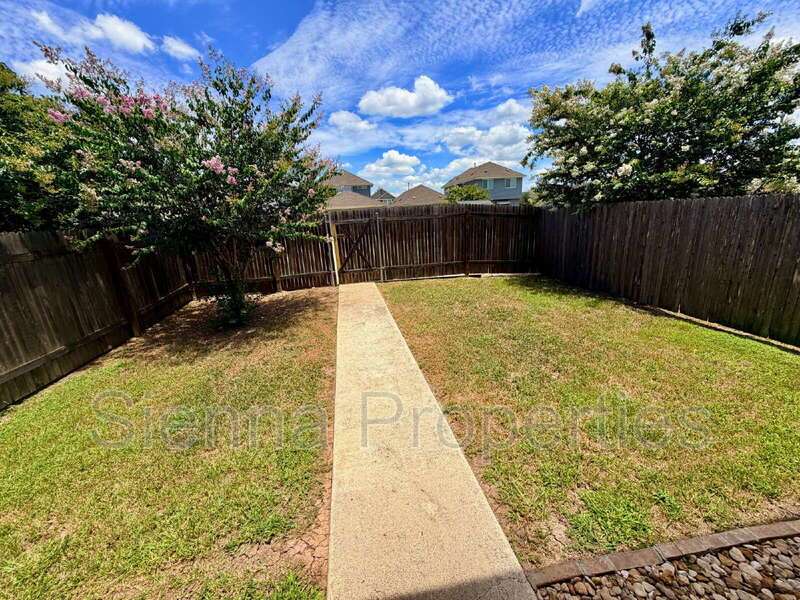 3 Bed / 2.5 Bath Home in Blanco Vista property image