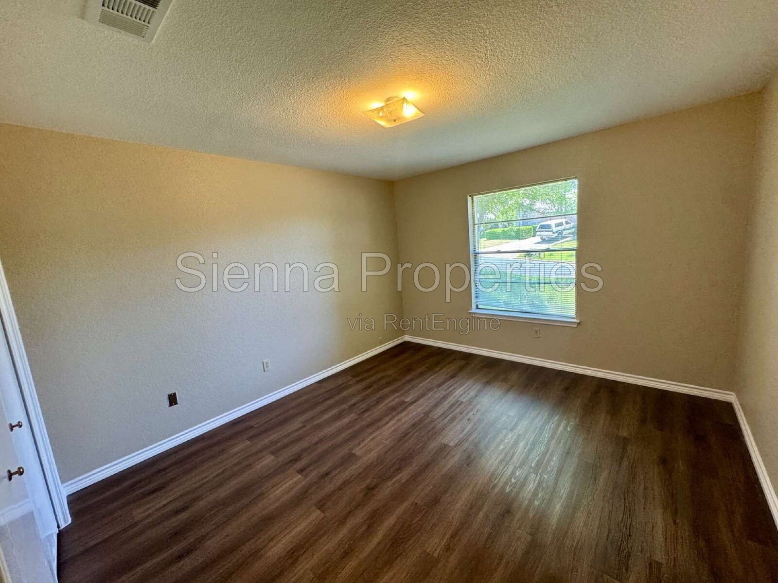 South Austin: 3 Bed 2 Bath Home For Lease property image
