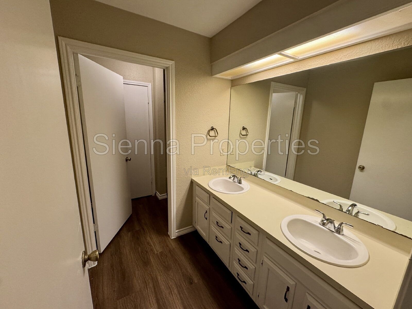 South Austin: 3 Bed 2 Bath Home For Lease property image
