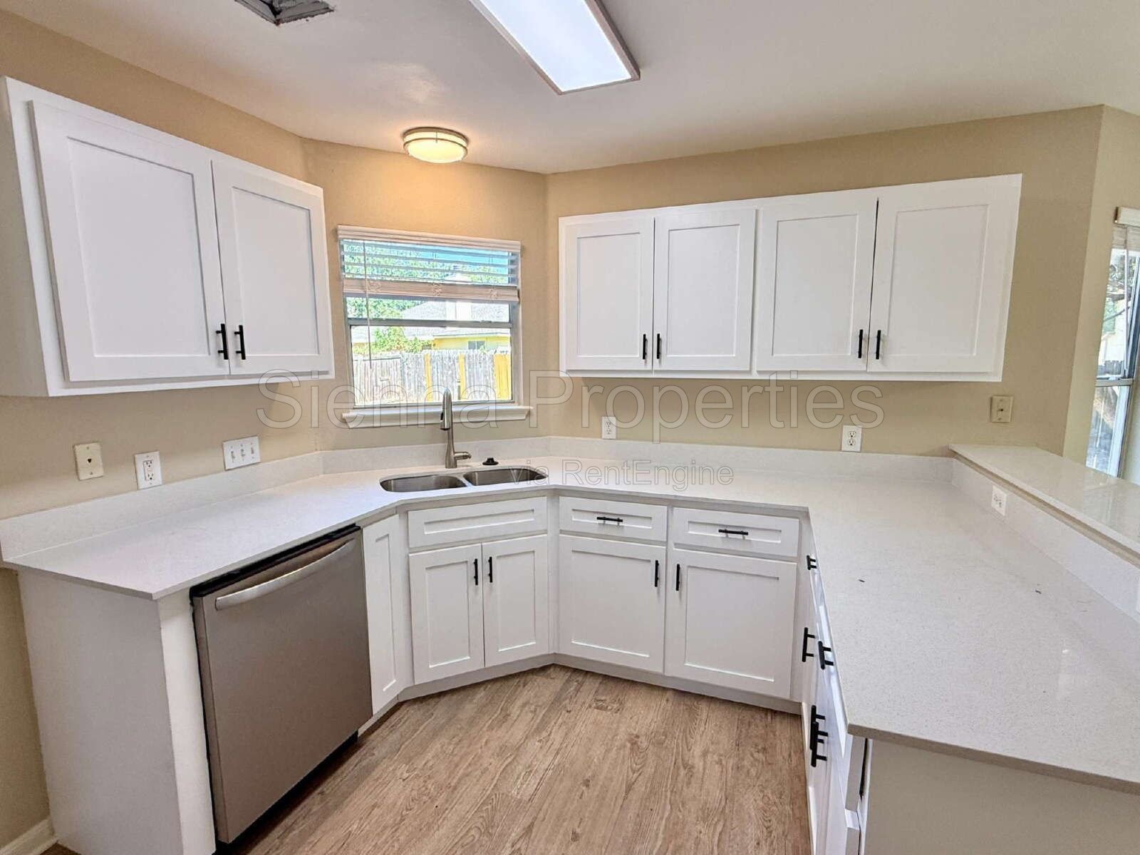 Kyle: Steeplechase Subdv. 3BD 2.5 BA House for rent. property image