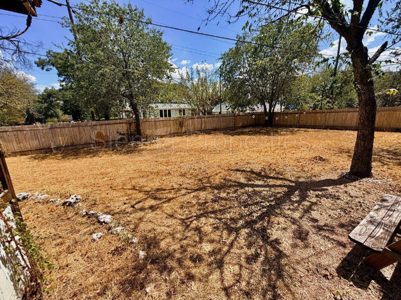1BD 1BA with Loft: Minutes to UT and DT Austin. property image