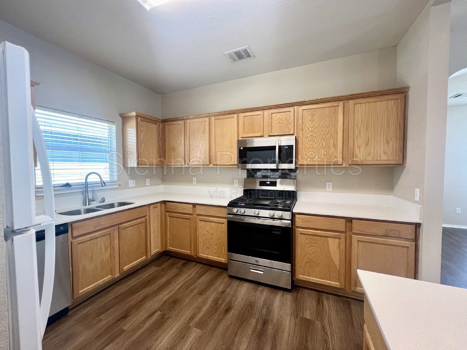 Kyle Tx: 3BD 2.5BA home for rent in Plum Creek property image