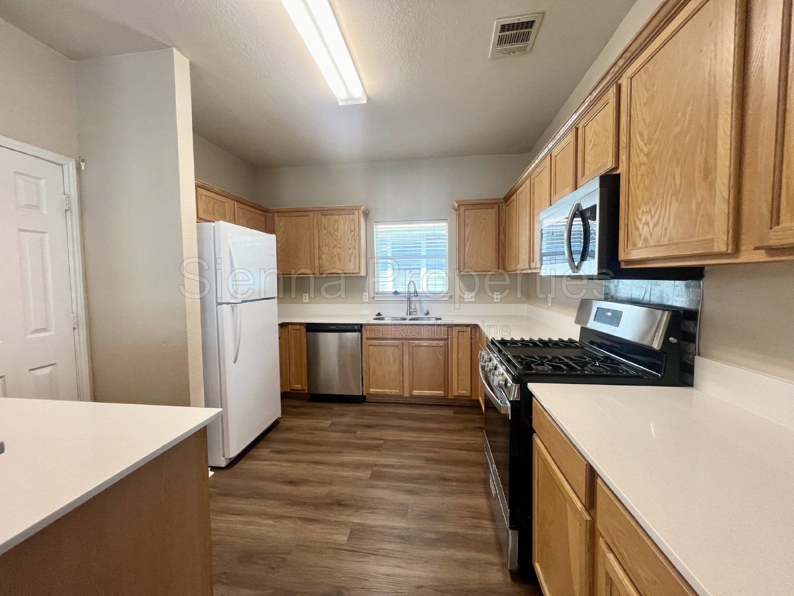 Kyle Tx: 3BD 2.5BA home for rent in Plum Creek property image