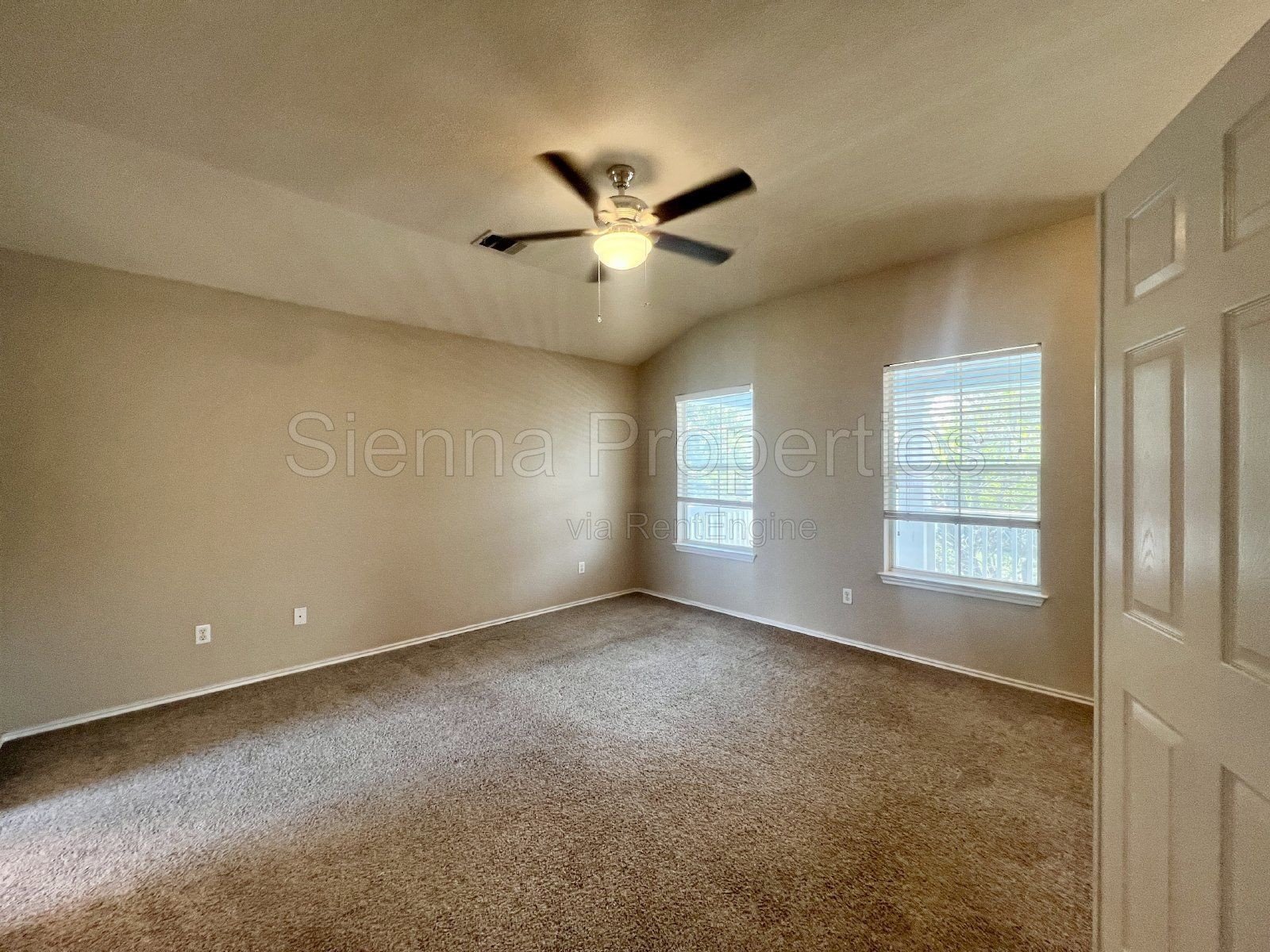 Kyle Tx: 3BD 2.5BA home for rent in Plum Creek property image
