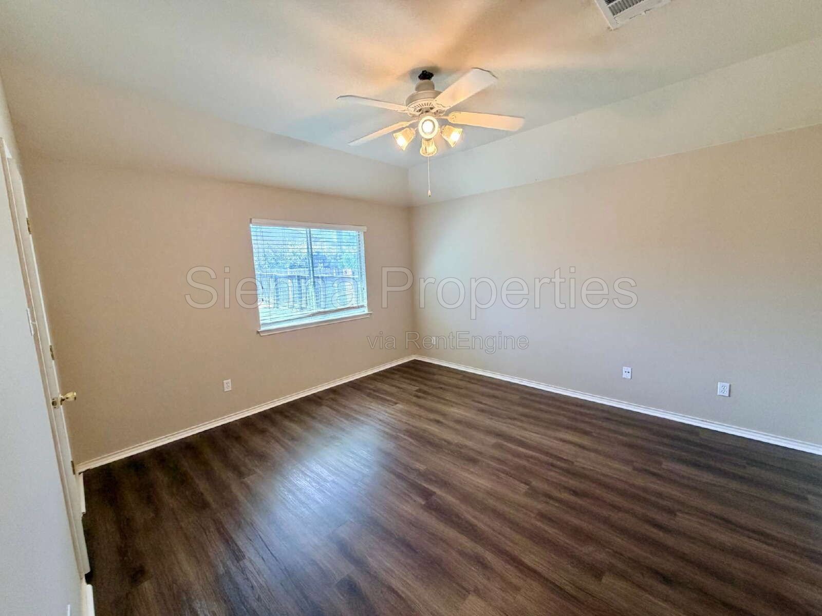 Leander: North Creek property image
